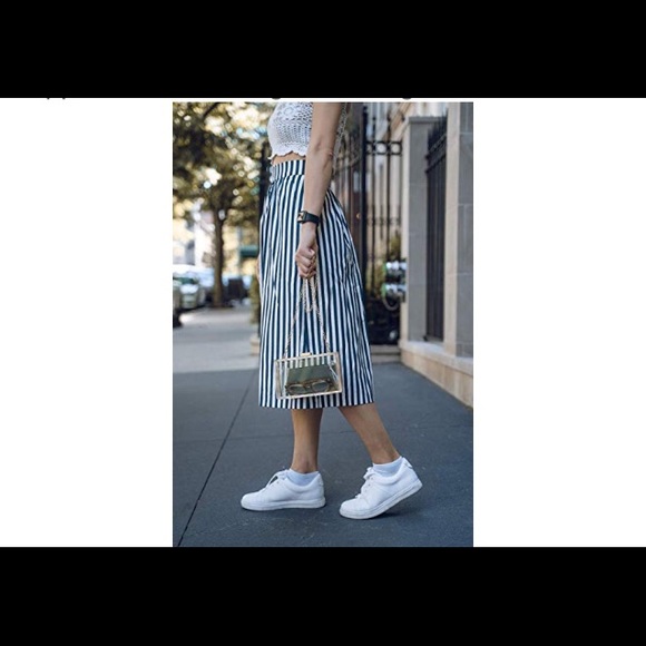 Cross Body Purse. - Picture 6 of 6